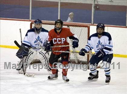 Thumbnail 3 in Chaminade vs. SLUH photogallery.