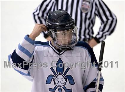 Thumbnail 1 in Chaminade vs. SLUH photogallery.