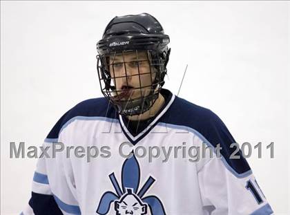 Thumbnail 3 in Chaminade vs. SLUH photogallery.
