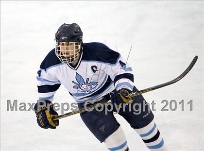 Thumbnail 3 in Chaminade vs. SLUH photogallery.