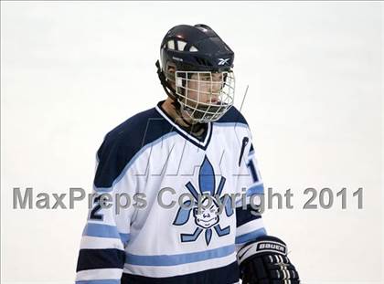 Thumbnail 3 in Chaminade vs. SLUH photogallery.