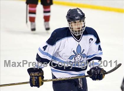 Thumbnail 3 in Chaminade vs. SLUH photogallery.