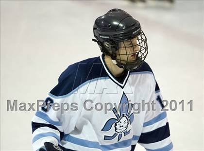 Thumbnail 1 in Chaminade vs. SLUH photogallery.