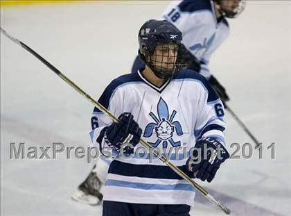 Thumbnail 2 in Chaminade vs. SLUH photogallery.