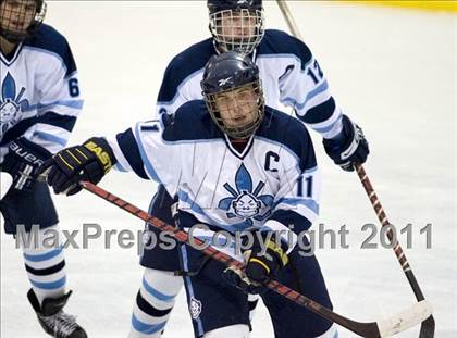 Thumbnail 2 in Chaminade vs. SLUH photogallery.