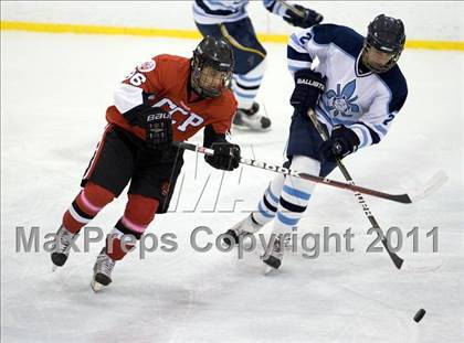 Thumbnail 3 in Chaminade vs. SLUH photogallery.