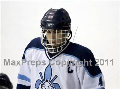 Thumbnail 1 in Chaminade vs. SLUH photogallery.