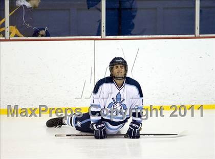 Thumbnail 3 in Chaminade vs. SLUH photogallery.