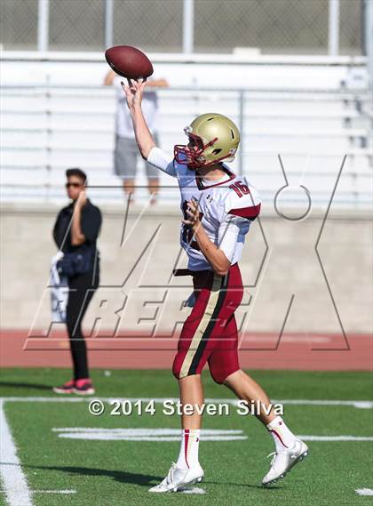 Thumbnail 1 in Cathedral Catholic vs. Oaks Christian (2014 Honor Bowl - SoCal) photogallery.