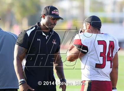 Thumbnail 3 in Cathedral Catholic vs. Oaks Christian (2014 Honor Bowl - SoCal) photogallery.