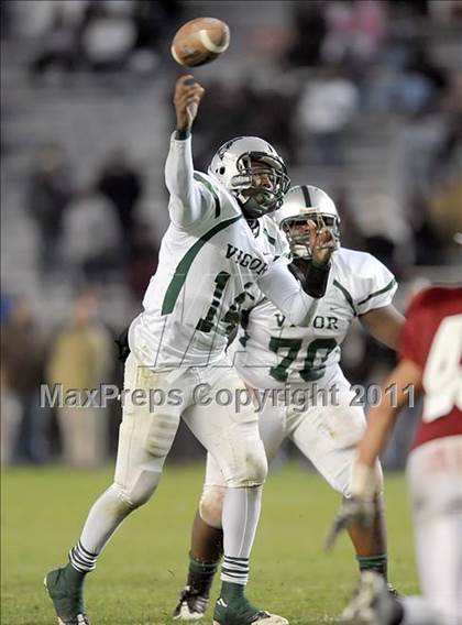 Thumbnail 1 in Vigor vs. Hartselle (AHSAA 5A Final)  photogallery.