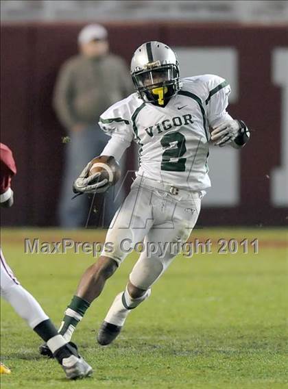 Thumbnail 1 in Vigor vs. Hartselle (AHSAA 5A Final)  photogallery.