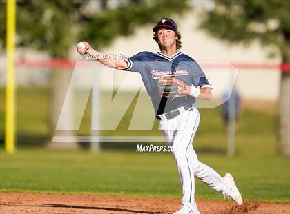 Thumbnail 1 in Oak Ridge @ Pleasant Grove photogallery.