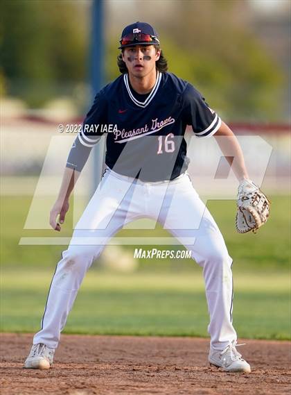 Thumbnail 3 in Oak Ridge @ Pleasant Grove photogallery.