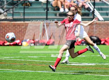 Thumbnail 1 in Kent Denver vs. Denver Science & Tech Stapleton (CHSAA 3A 2nd Round) photogallery.