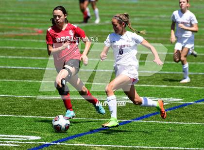 Thumbnail 3 in Kent Denver vs. Denver Science & Tech Stapleton (CHSAA 3A 2nd Round) photogallery.