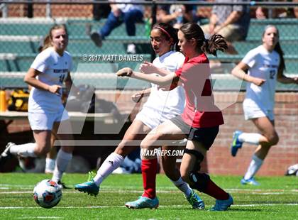 Thumbnail 2 in Kent Denver vs. Denver Science & Tech Stapleton (CHSAA 3A 2nd Round) photogallery.
