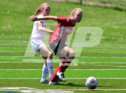 Thumbnail 1 in Kent Denver vs. Denver Science & Tech Stapleton (CHSAA 3A 2nd Round) photogallery.