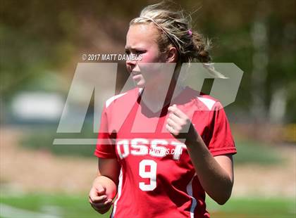 Thumbnail 3 in Kent Denver vs. Denver Science & Tech Stapleton (CHSAA 3A 2nd Round) photogallery.