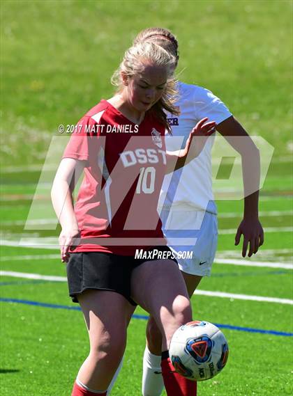 Thumbnail 2 in Kent Denver vs. Denver Science & Tech Stapleton (CHSAA 3A 2nd Round) photogallery.