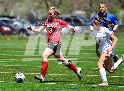 Thumbnail 1 in Kent Denver vs. Denver Science & Tech Stapleton (CHSAA 3A 2nd Round) photogallery.
