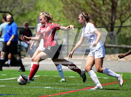 Thumbnail 2 in Kent Denver vs. Denver Science & Tech Stapleton (CHSAA 3A 2nd Round) photogallery.