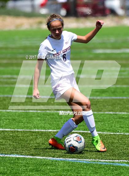 Thumbnail 1 in Kent Denver vs. Denver Science & Tech Stapleton (CHSAA 3A 2nd Round) photogallery.