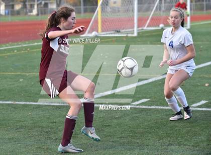 Thumbnail 1 in Mercer Island vs. Stadium (WIAA 3A Final)  photogallery.