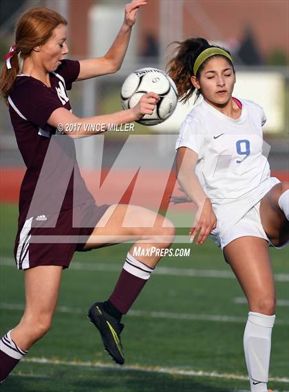 Thumbnail 3 in Mercer Island vs. Stadium (WIAA 3A Final)  photogallery.
