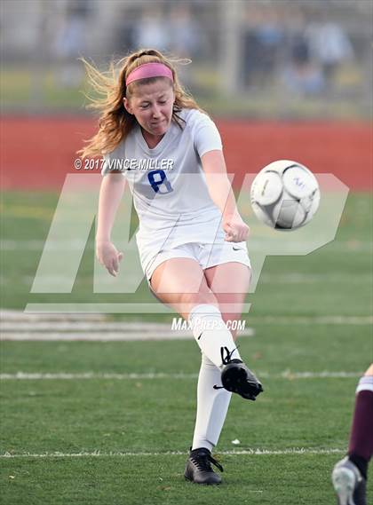 Thumbnail 1 in Mercer Island vs. Stadium (WIAA 3A Final)  photogallery.
