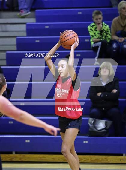 Thumbnail 2 in Anchor Bay vs Oxford  photogallery.