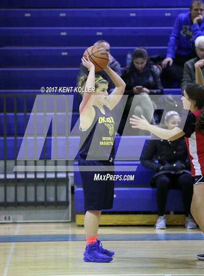 Thumbnail 3 in Anchor Bay vs Oxford  photogallery.