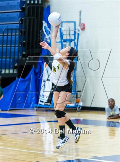 Thumbnail 3 in Shorecrest Prep vs. Bloomingdale (Berkeley JV Tournament) photogallery.