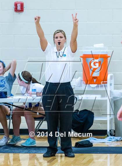 Thumbnail 2 in Shorecrest Prep vs. Bloomingdale (Berkeley JV Tournament) photogallery.