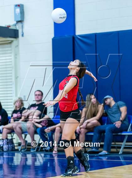 Thumbnail 3 in Shorecrest Prep vs. Bloomingdale (Berkeley JV Tournament) photogallery.