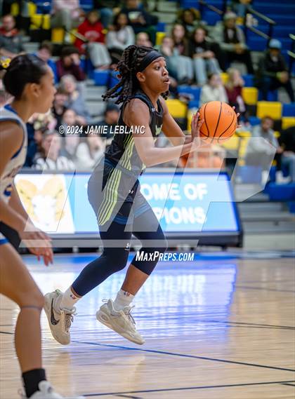 Thumbnail 1 in South County @ Robinson (VHSL Class 6 Region C Region Semifinal) photogallery.