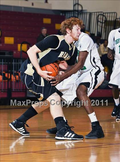 Thumbnail 2 in Fort Worth Christian vs. Paschal (Fantasy of Lights) photogallery.