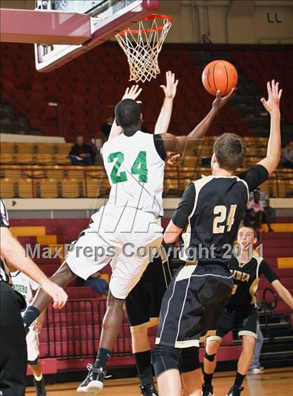 Thumbnail 1 in Fort Worth Christian vs. Paschal (Fantasy of Lights) photogallery.