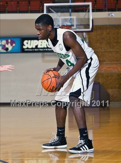 Thumbnail 2 in Fort Worth Christian vs. Paschal (Fantasy of Lights) photogallery.