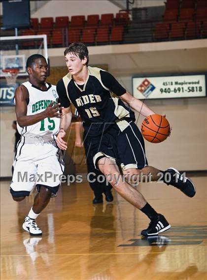 Thumbnail 1 in Fort Worth Christian vs. Paschal (Fantasy of Lights) photogallery.