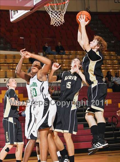 Thumbnail 1 in Fort Worth Christian vs. Paschal (Fantasy of Lights) photogallery.