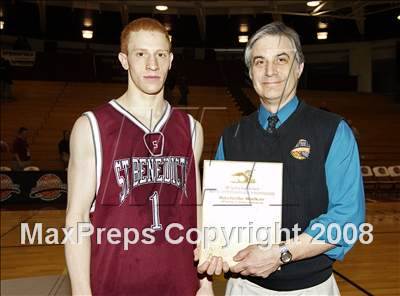 Thumbnail 2 in St. Benedict's Prep vs St.Thomas More (Spalding Hoophall Classic) photogallery.