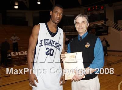 Thumbnail 3 in St. Benedict's Prep vs St.Thomas More (Spalding Hoophall Classic) photogallery.