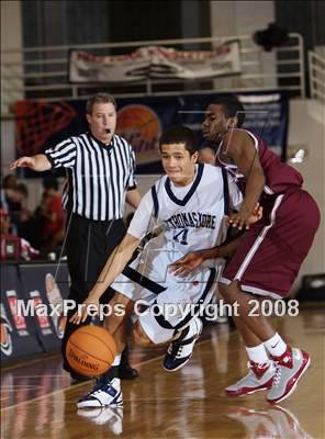 Thumbnail 3 in St. Benedict's Prep vs St.Thomas More (Spalding Hoophall Classic) photogallery.
