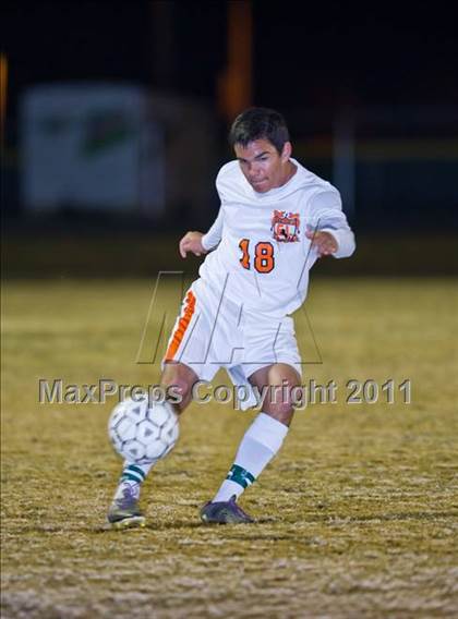 Thumbnail 1 in Soccer East Lincolnton vs. Lincolnton (NCHSAA Playoffs) photogallery.