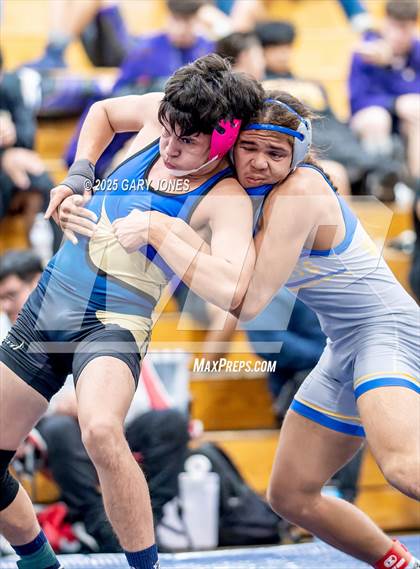 Thumbnail 3 in Will C Wood vs Reed (Rocklin duals tournament) photogallery.