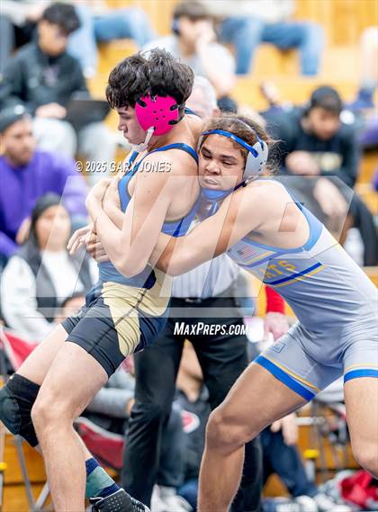 Thumbnail 2 in Will C Wood vs Reed (Rocklin duals tournament) photogallery.
