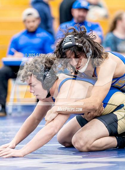 Thumbnail 3 in Will C Wood vs Reed (Rocklin duals tournament) photogallery.