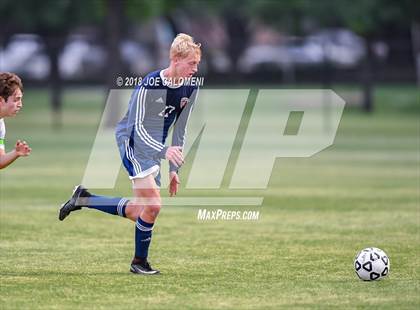 Thumbnail 2 in Lee [Robert E.] vs Smithson Valley (Class 6A Region 4 Area) photogallery.