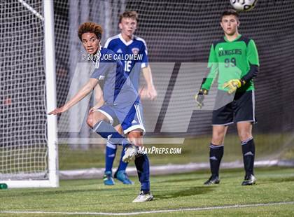 Thumbnail 3 in Lee [Robert E.] vs Smithson Valley (Class 6A Region 4 Area) photogallery.